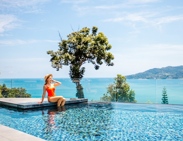Anamore Luxury Pool